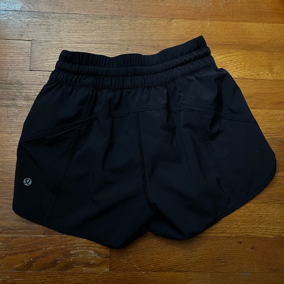 Lululemon Tracker Short V | *4” Inseam | SIZE 4 | Black - Picture 6 of 12